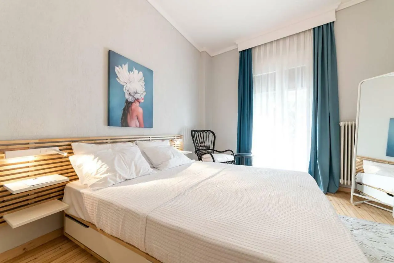 City Pulse Tsimiski Apartment location